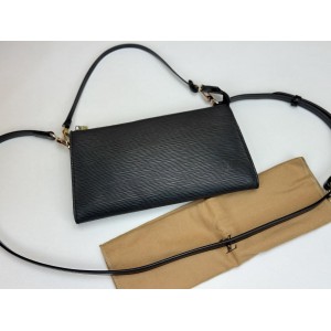 LOUIS VUITTON M52942 EPI LEATHER POCHETTE CLUTCH